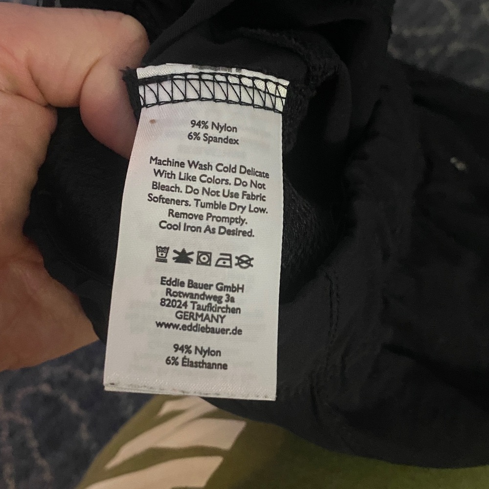 Eddie Bauer Ranier pull on water resistant joggers . - Picture 3 of 7